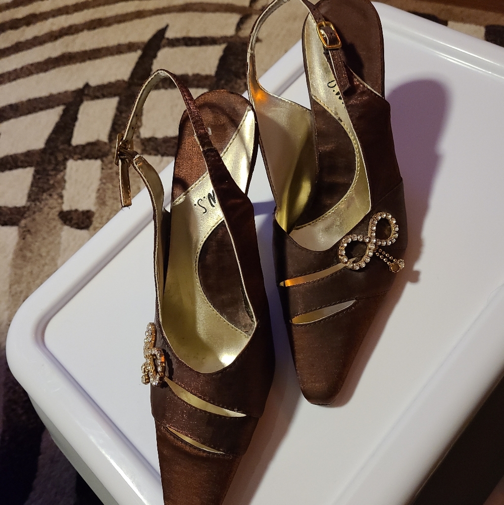 Womens sling back shoes